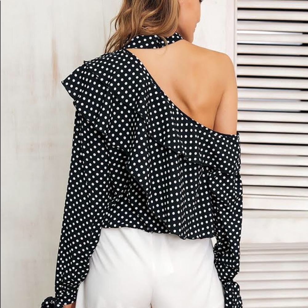 “Lotty Dotty” polka dot ruffle detail blouse. - Picture 6 of 7